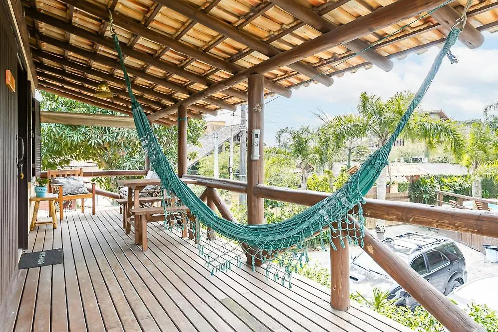 Recanto Das Palmeiras Guarda do Embau Guest house